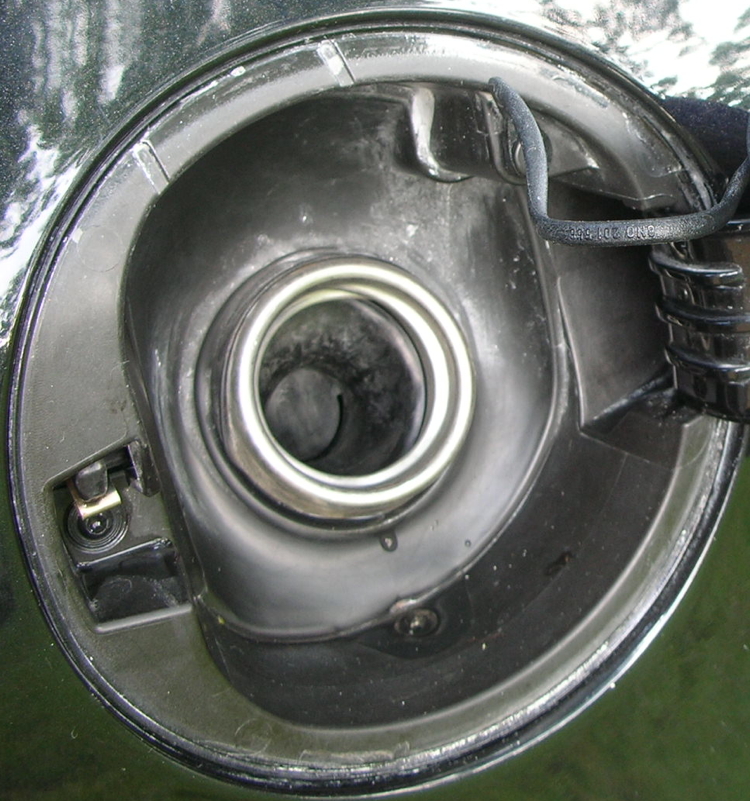 Fuel filler flap issue