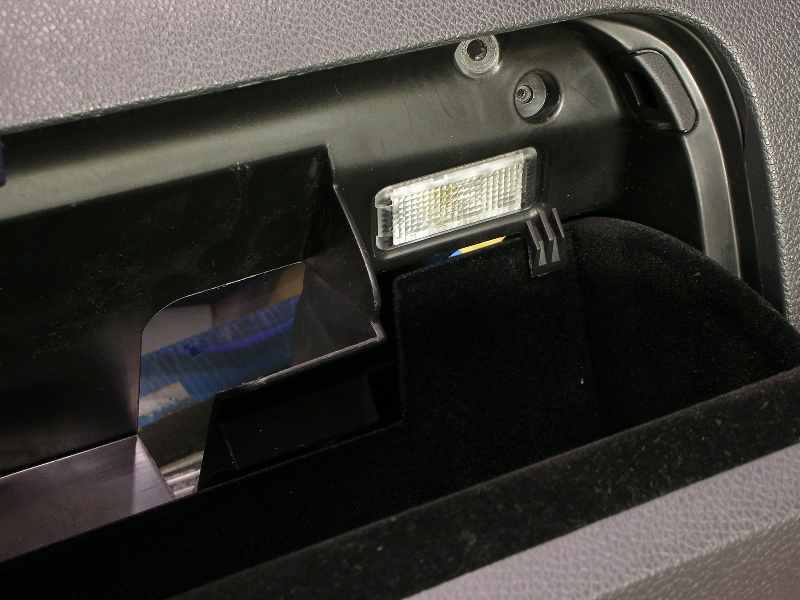 2008 Bmw glove box flashlight