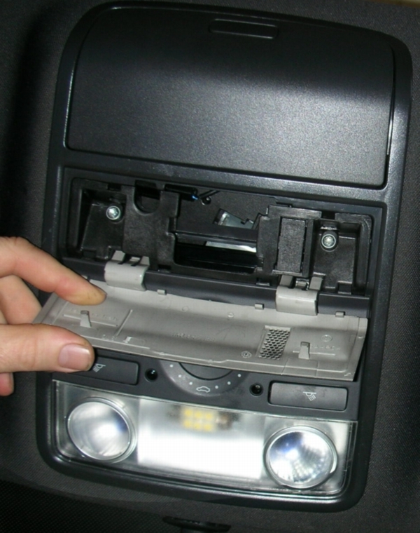 roof_console-grill_trim_removal3.jpg